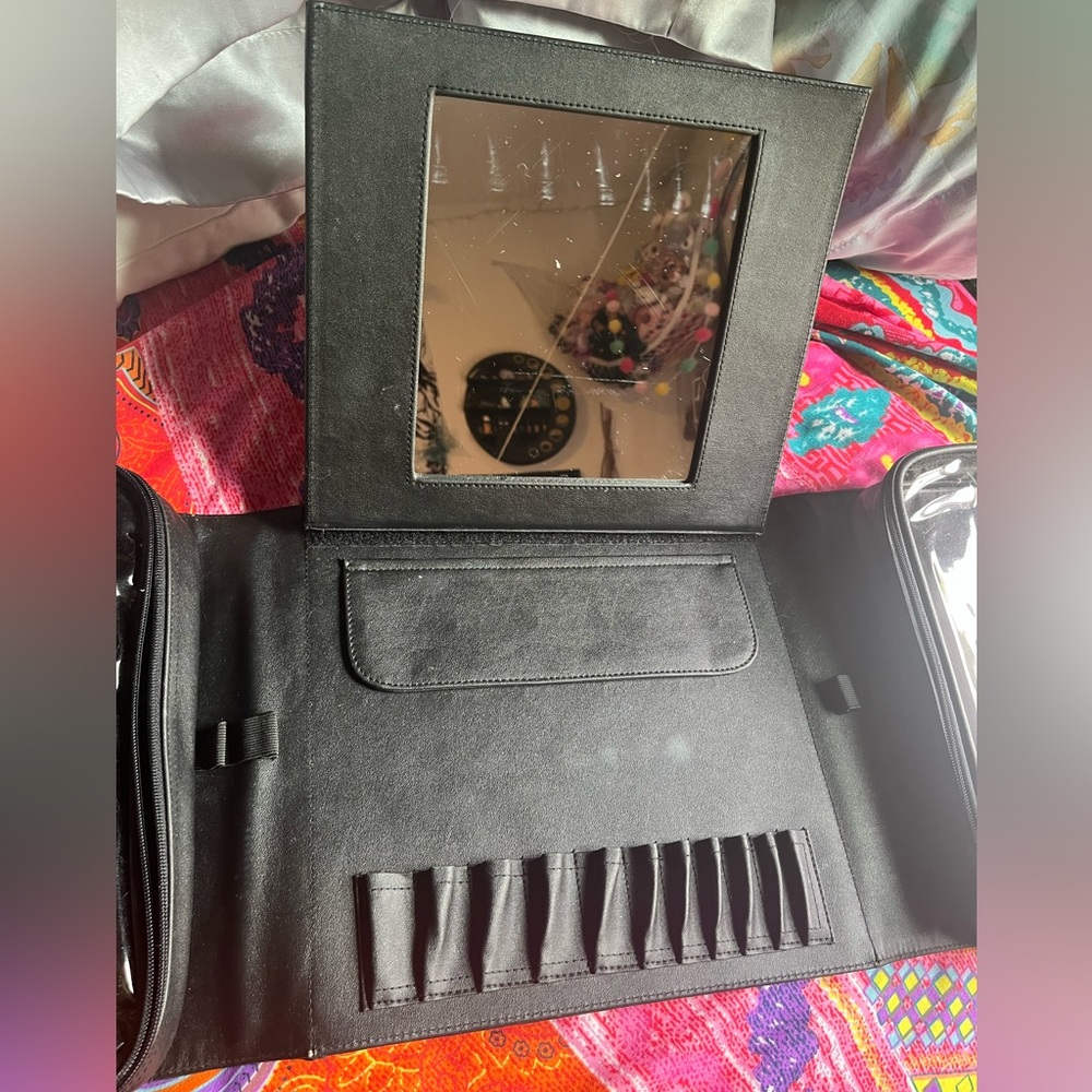 Makeup Artist Case - Picture 9 of 9